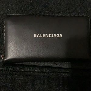 Baenciaga wallet